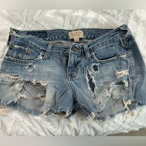 Abercrombie very distressed shorts size 4